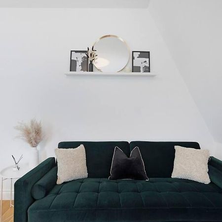 Roomy One Bed Loft Apartment Bishop's Stortford Buitenkant foto