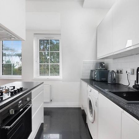 Roomy One Bed Loft Apartment Bishop's Stortford Buitenkant foto