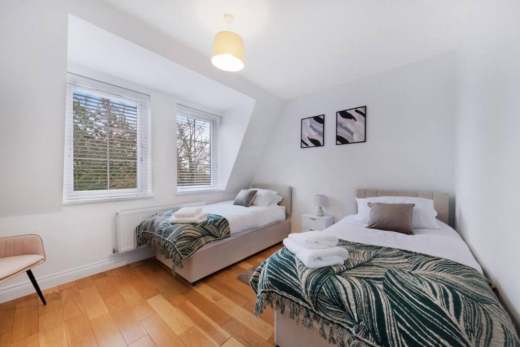 Roomy One Bed Loft Apartment Bishop's Stortford Buitenkant foto